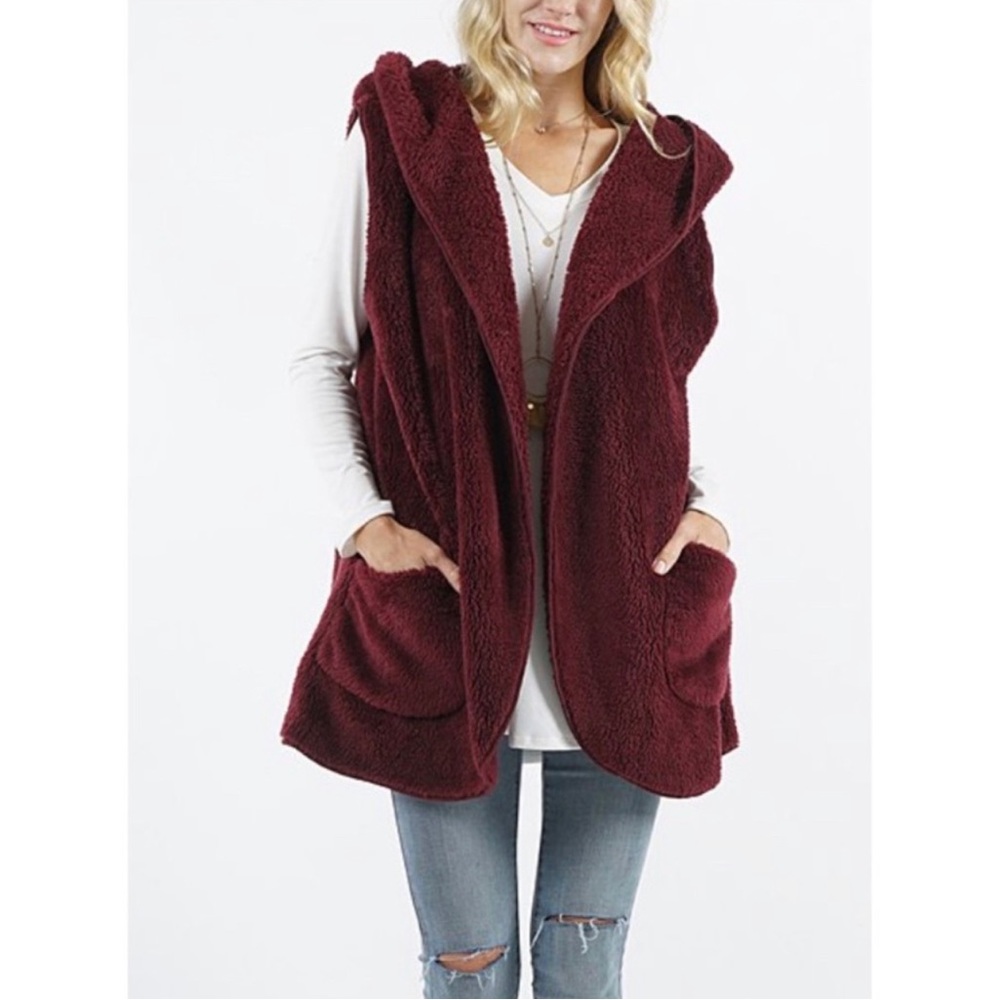 ZENANA OUTFITTERS || Burgundy Sherpa Fleece Hooded Vest. Sz. 2X
